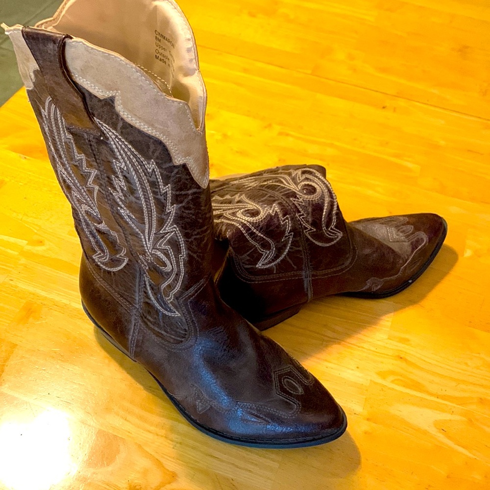 Coconuts Cowboy Boots - Women’s 8